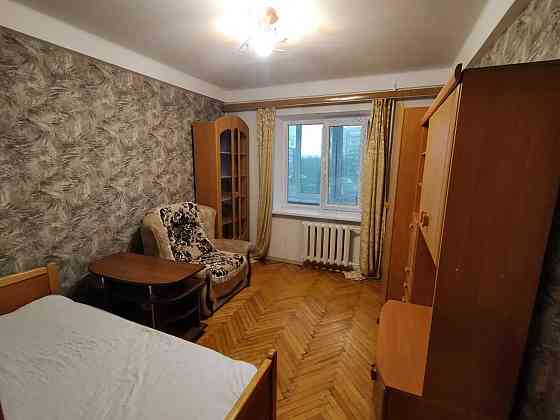 Сдам 2 х ком кв ул Бучмы 1, массив Березняки метро Левобережная Киев