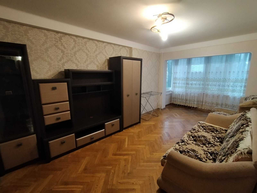 Сдам 2 х ком кв ул Бучмы 1, массив Березняки метро Левобережная Киев - изображение 1