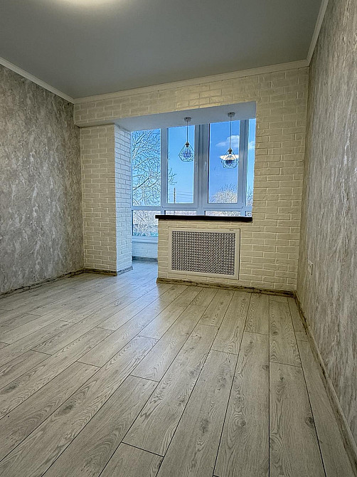 Продаж Терміново Сучасна 2-х кімнатна по Космонавтів Ніжин - зображення 1