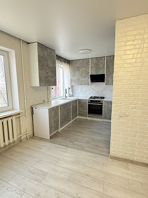 Продаж Терміново Сучасна 2-х кімнатна по Космонавтів Ніжин - зображення 8