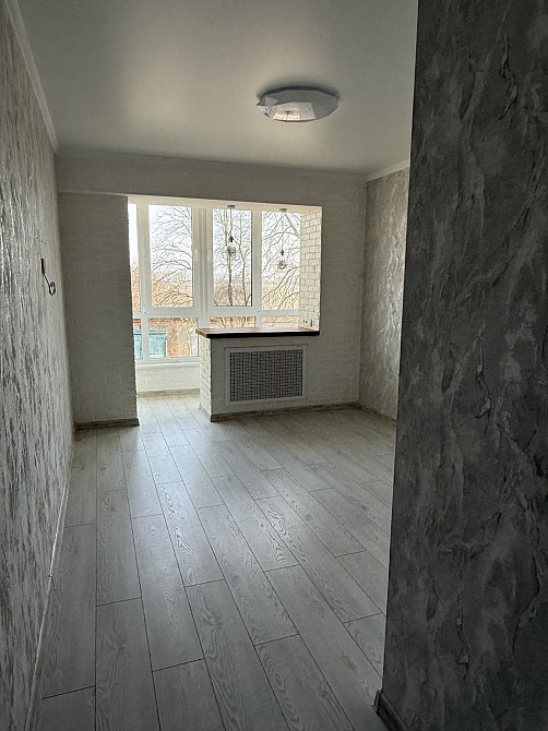 Продаж Терміново Сучасна 2-х кімнатна по Космонавтів Ніжин - зображення 2