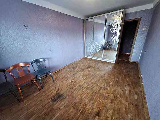 2-кімн. квартира, вул. Березняківська 12, Березняки. Киев