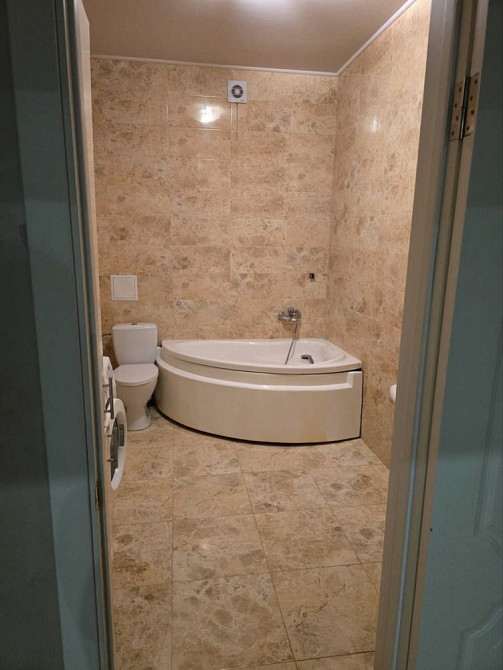 Здам простору та затишну 3-х кімнатну квартиру в ЖК «Вишневий сад» Ужгород - изображение 6