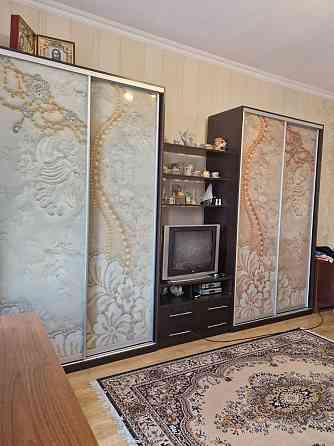 1 к. м. Університет, вул. А.Горської 8 (вул. Белінського). Киев