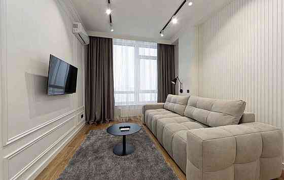 38 перлина Кадор Жилянская ( Жилянська)  м Университет Саксаганського Киев