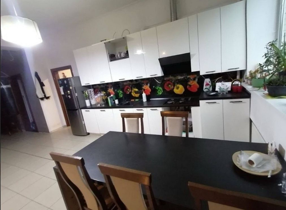 Двокімнатна квартира з ремонтом, Центр міста Буча - изображение 2