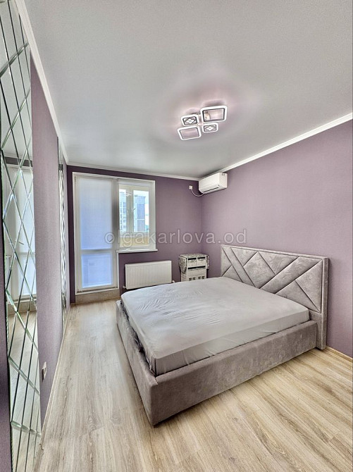 Трехкомнатная квартира, качественный ремонт, ЖК Одесские Традиции Одесса - изображение 1