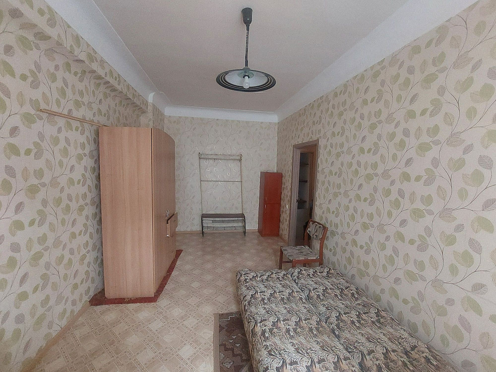 Продам 2х.комн.квартиру с АО по ул.Медицинская о-р 9 больница Кам`янське (Запорізька обл.) - зображення 1