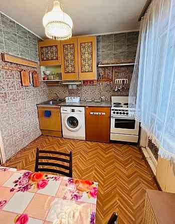 Аренда 2 кімнат. квартири . Ревуцького,21 Киев