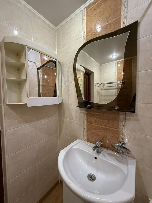 Здається в оренду 2 кімнатна квартира вул Г.Майдану Чернівці - зображення 8