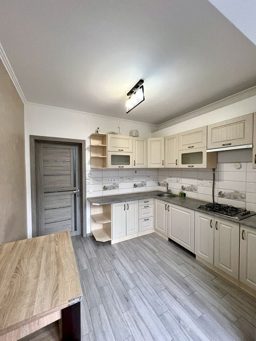 Простора, комфортна квартира р-н ТЦ Арсен, вул. Миколайчука Ивано-Франковск - изображение 5