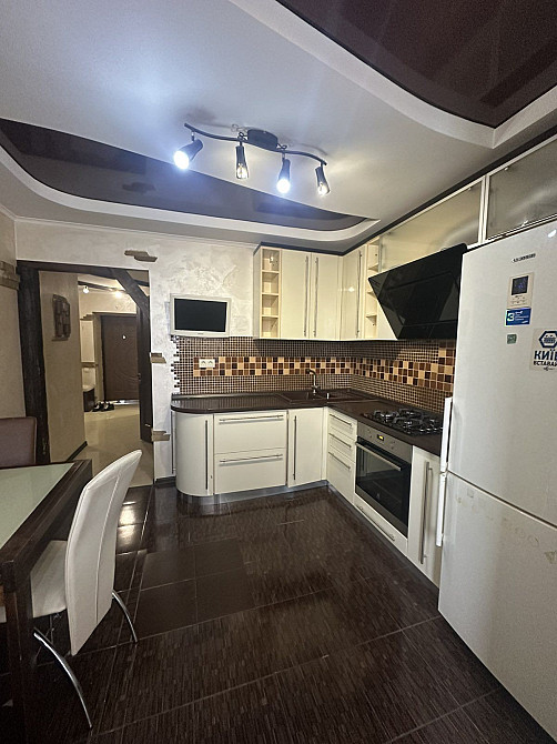 Продається простора 2-кімнатна квартира в сучасному жк .Софіївка Борща Софиевская Борщаговка - изображение 1