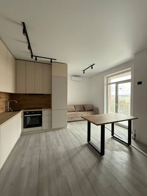 Продаж однокімнатної ЖК Central Avenue Ужгород - изображение 1