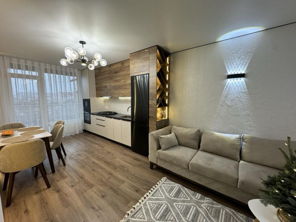 2-кім перша здача поряд з центром Івано-Франківськ - зображення 1