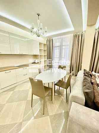 Здається простора 2-кім. квартира у ЖК Новопечерські Липки Киев