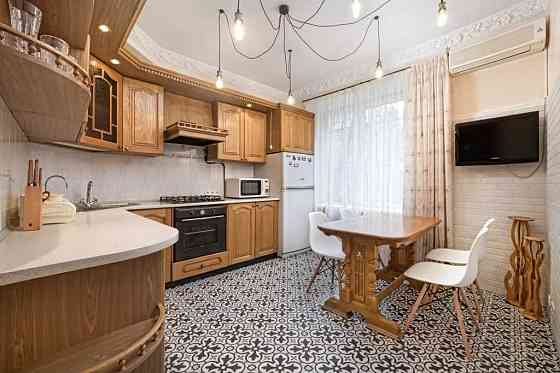 вул. Білокур 5/17 довгострокова оренда на Печерську Киев