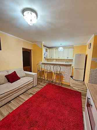 Здам 3-кімнатну квартиру, з ремонтом, меблями і технікою 