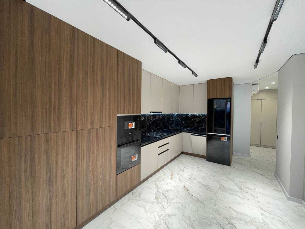 Продаж просторої  квартири із виглядом на Українські Карпати обмін Ивано-Франковск - изображение 2