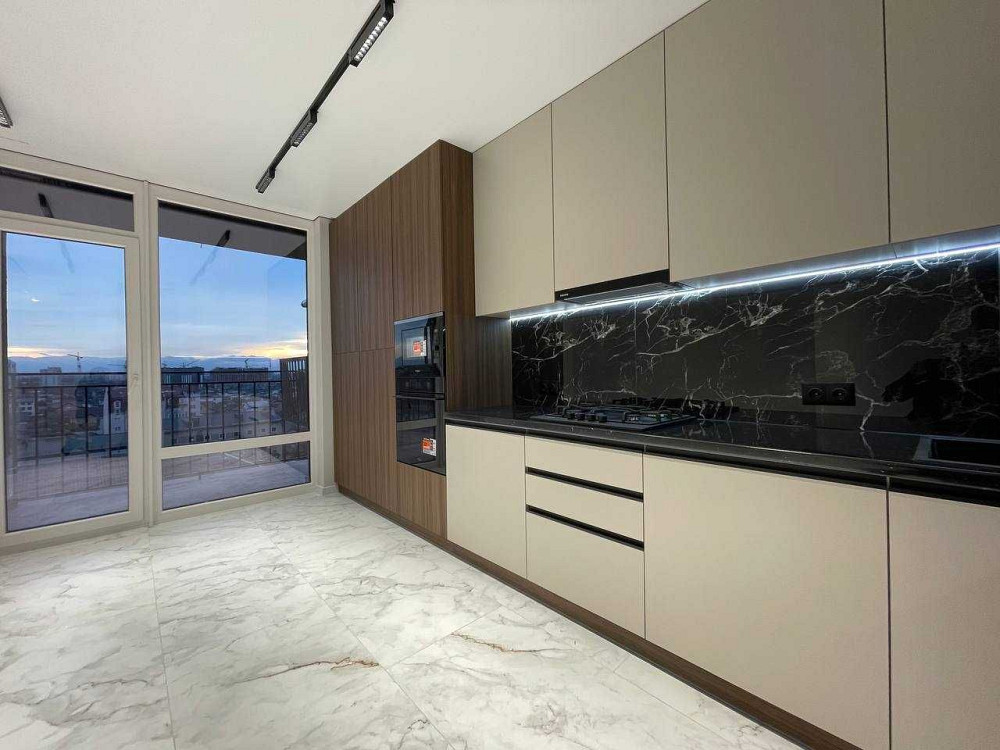 Продаж просторої  квартири із виглядом на Українські Карпати обмін Ивано-Франковск - изображение 4