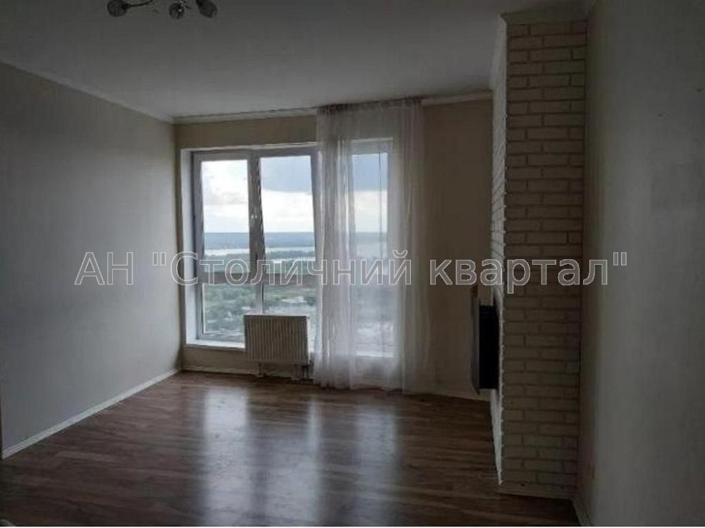 Голосеевский Моторный переулок 9а трекомнатная Киев - изображение 1