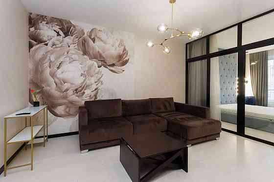 Оренда дизайнерської 3 кімнатної квартири в ЖК Альтер Его/Alter Ego Киев