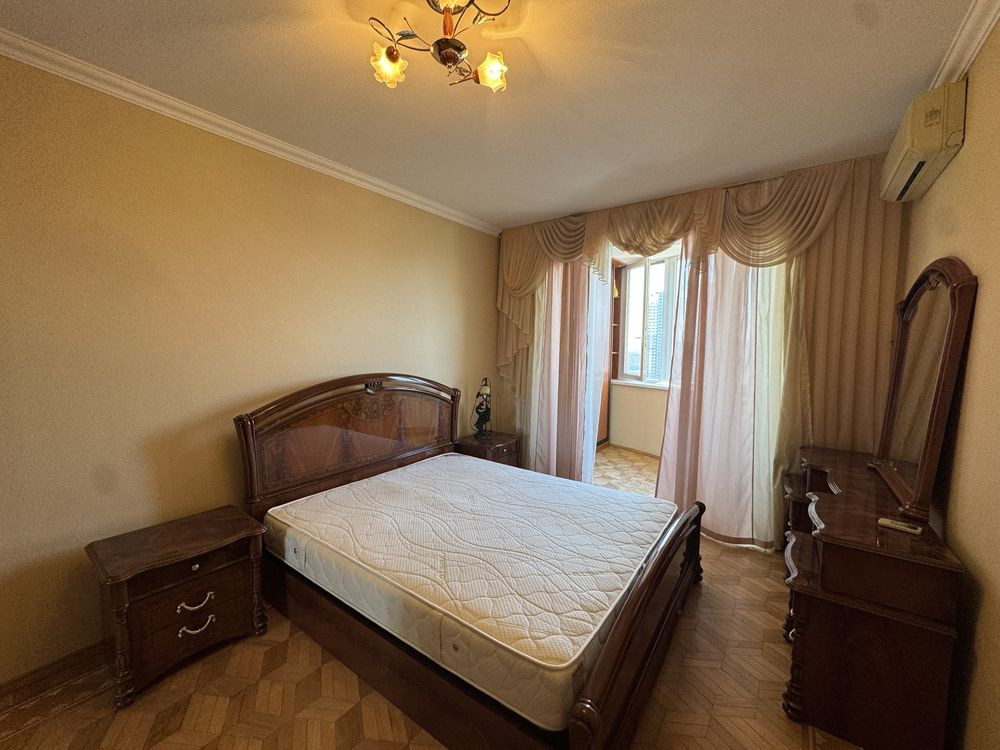 Микільсько Слобідська 6 квартира з паркомісцем Лівобережна Киев - изображение 1