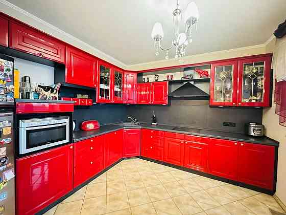 Пропонується 4-кімн.квартира Цегляний будинок, генератор Киев