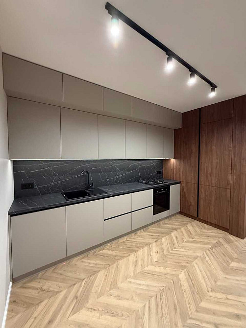 Продаж ПРОСТОРОЇ 2 - кім. квартири ЖК "Вільне Місто". Львов - изображение 1