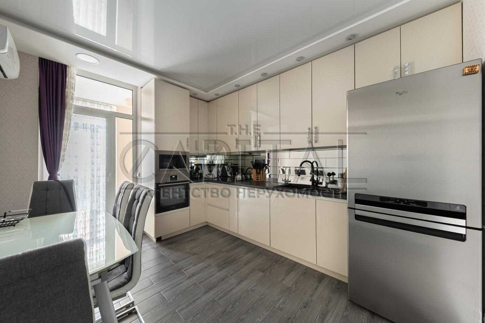 Продажа квартиры, ул. Регенераторная, ЖК Комфорт Таун, Днепровский р-н Киев - изображение 1