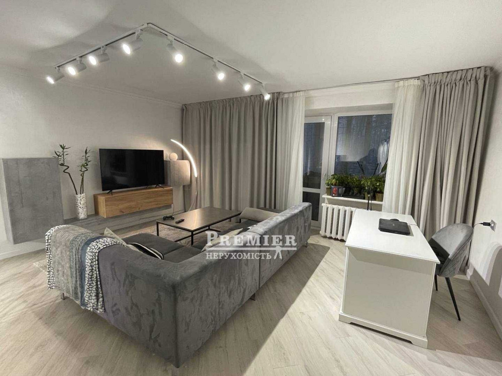 3 комнатная квартира Ремонт Мебель Техника 4 ст Б.Фонтана Одесса - изображение 1