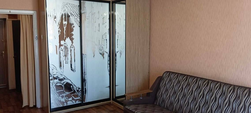 Продам большую 1 к. квартиру ремонтом в кирпичном доме на Коммунаре Днепр - изображение 1