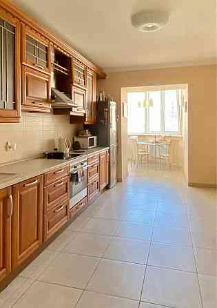 Простора 3к з ремонтом, 111м2, Позняки, Ахматовой 31,Харківській Киев