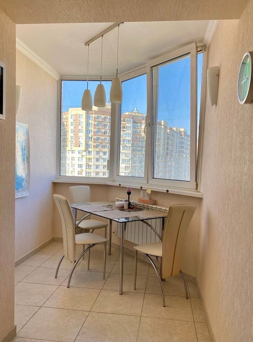 Простора 3к з ремонтом, 111м2, Позняки, Ахматовой 31,Харківській Киев - изображение 1