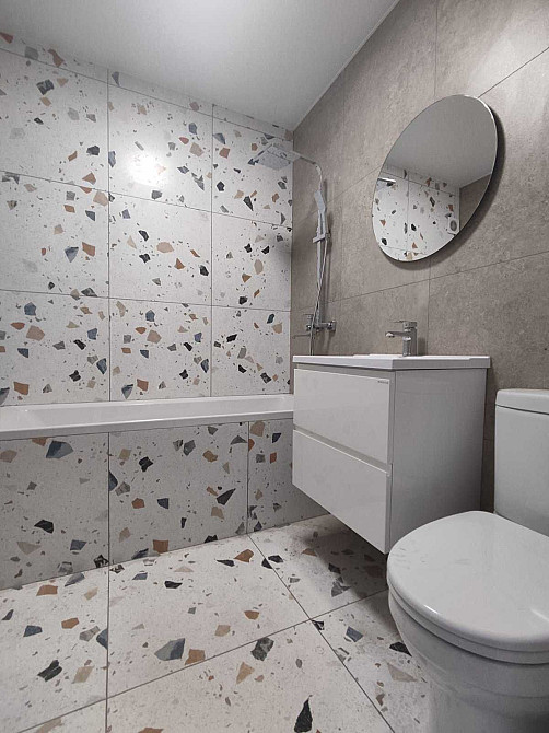 ЦЕНТР 1к квартира Найдешевша Новобудова в місті! за 39800$ з ремонтом! Хмельницький - зображення 4