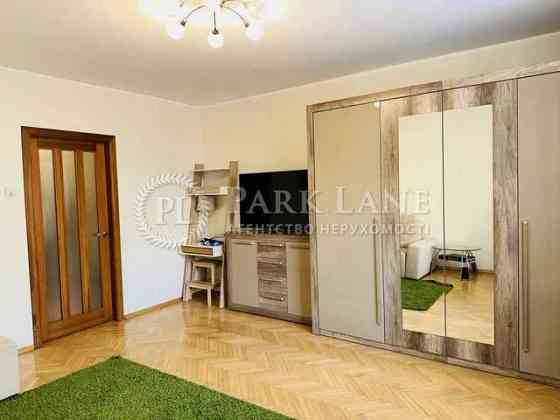 Продаю 3к з ремонтом, Солом'янський р-н, Кадетський Гай 9 Киев