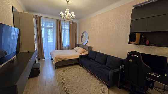 Продам 2к.квартиру.Печерськ.бул.Л.Українки 29.метро Звіринецька Киев