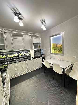 Продаж квартири Комфорт таун 56м2 з ремонтом 2 кімнати 8/9 поверх Киев