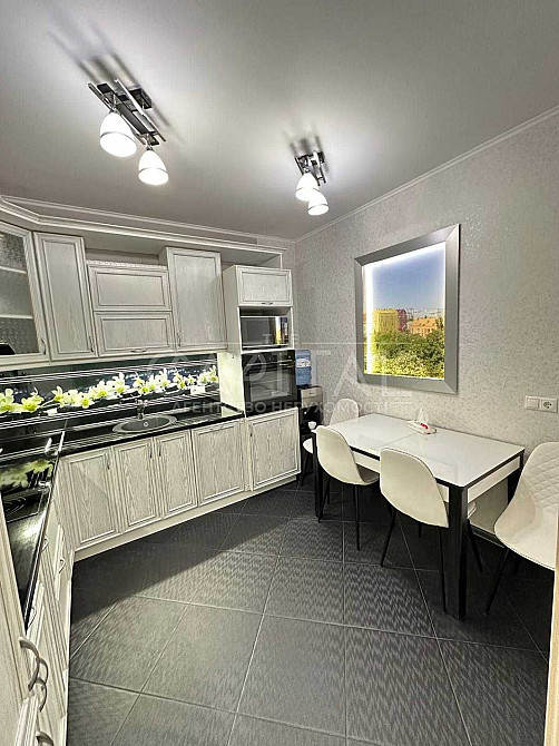 Продаж квартири Комфорт таун 56м2 з ремонтом 2 кімнати 8/9 поверх Киев - изображение 4