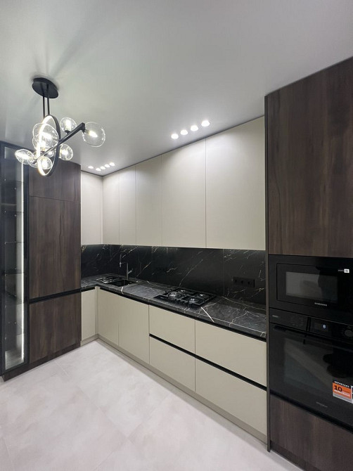 Шикарна 2 кімнатна квартира повністю укомплектована , центр міста Ивано-Франковск - изображение 2