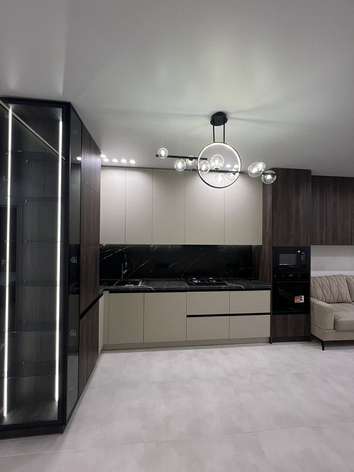 Шикарна 2 кімнатна квартира повністю укомплектована , центр міста Ивано-Франковск - изображение 4