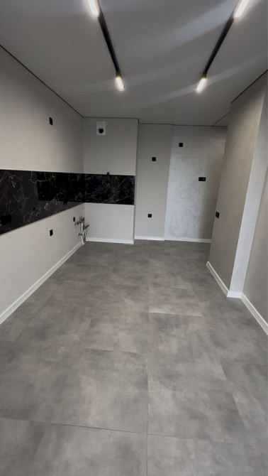 Продам Здану 2 кімнатну квартиру з кухнею- студією  в центрі міста Ивано-Франковск - изображение 2