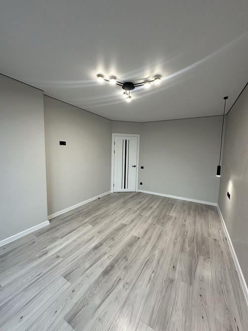 Продам Здану 2 кімнатну квартиру з кухнею- студією  в центрі міста Ивано-Франковск - изображение 5