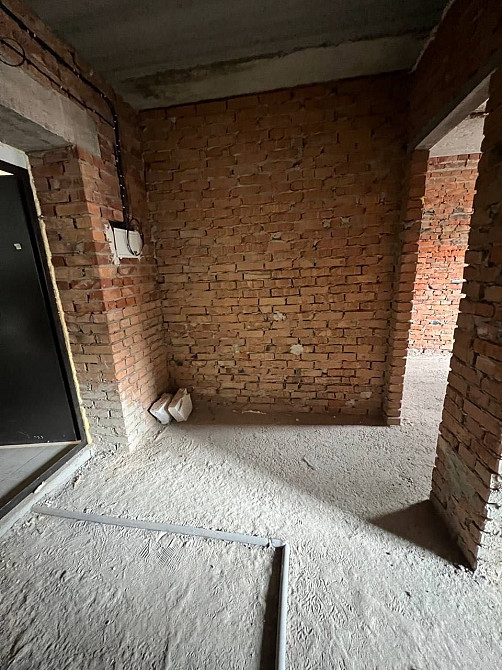 Простора 1-кімнатна квартира в мальовничому передмісті Буча - изображение 5