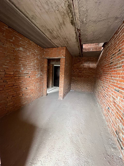 Простора 1-кімнатна квартира в мальовничому передмісті Буча - изображение 4