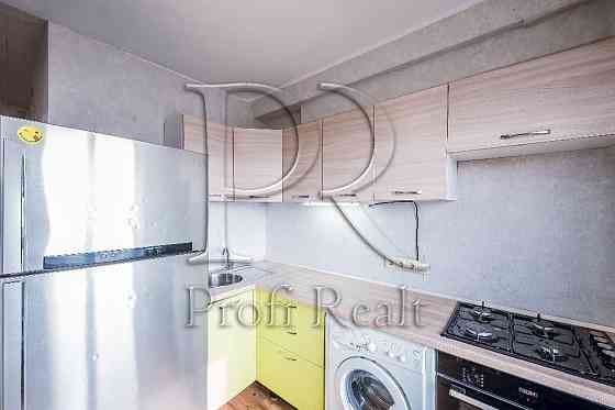 Продаж 2 кімн. квартири за адресою Булаховського 36, Академістечко Киев