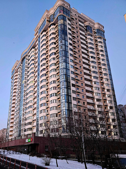 Продажа 3-к от собственника,  Печерск, ул. Андрея Верхогляда, 2-А Киев - изображение 1