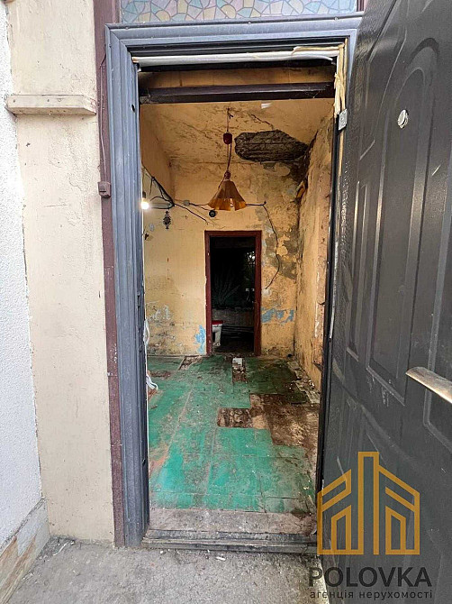 Продаж 1-кімнатної квартири в центрі міста Ужгород - изображение 2