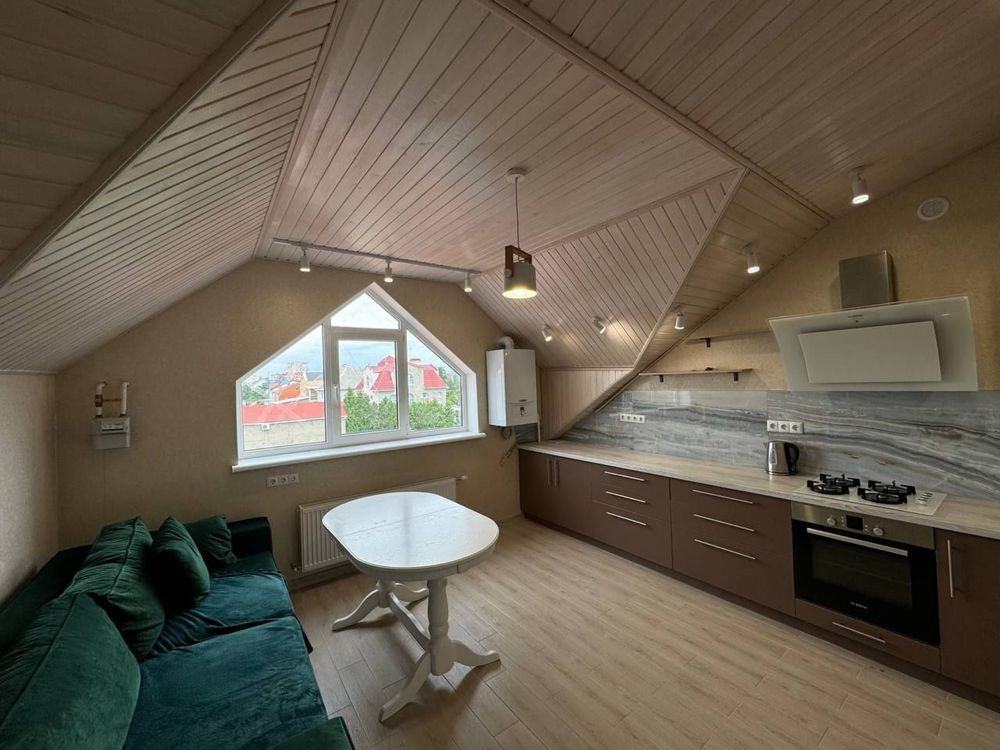 С мебелью и тнхникой! 2 к квартира в ЖК Александрийский Чорноморськ - зображення 2