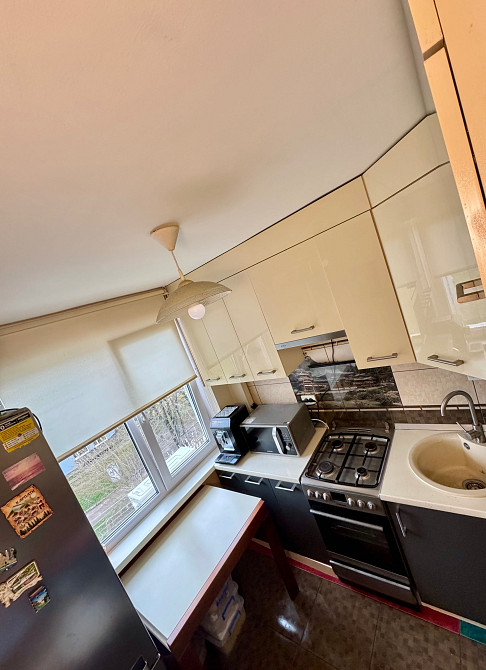 Продам затишну 1 кімнатну квартиру на Польовій  вул. Космонавтів Житомир - изображение 2