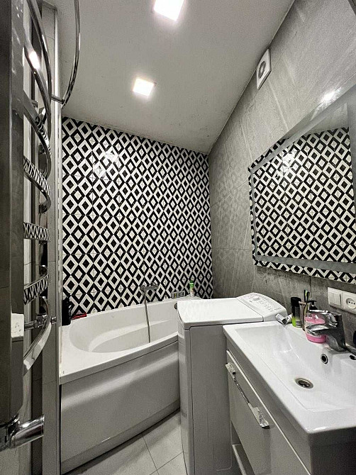 Продаж 2-х кім. квартири центр м.Львов вул.Лейнберга Львів - зображення 1